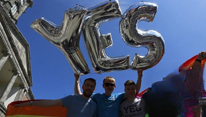 美国同性恋登记结婚手续简单