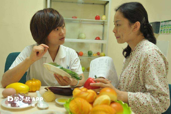 高血糖孕妇要控制饮食