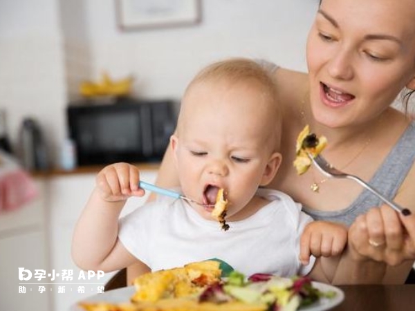 孩子辅食可先从奶制品开始